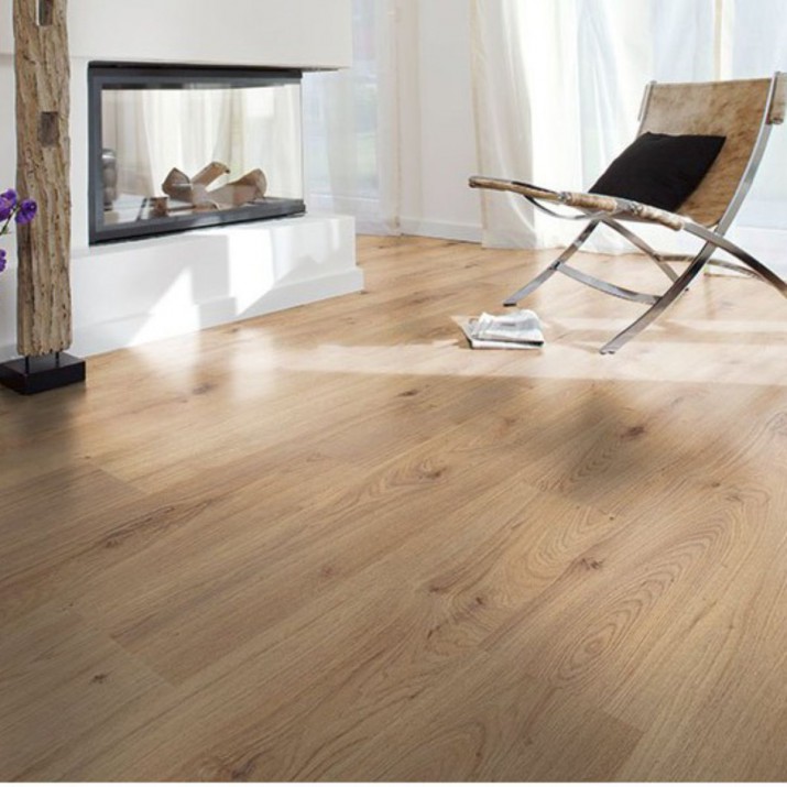 Kronotex Parquet Stratifié 7mm - Chêne Oregon Standard D3530 - 1376 x 193 x 7 mm