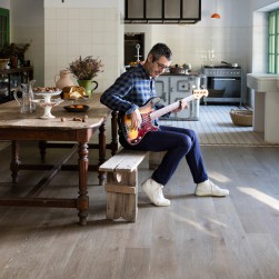 Berry Alloc Parquet Les Essentiels Regular - Chêne Naturel 02 Argil - réf. 61000954 - 130 x 1180 x 11 mm
